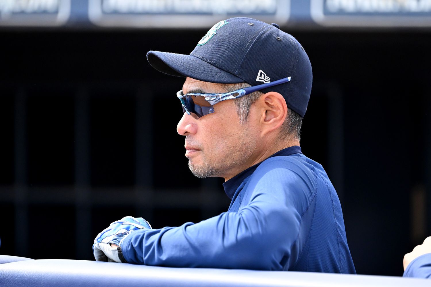 Suzuki during the Mariners' 9-8 exhibition win over the Guardians on Feb. 28, 2023.